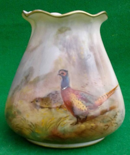 Royal worcester pheasant vase - worcester,