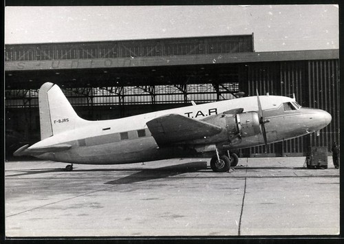 Photograph airplane vickers - photograph,