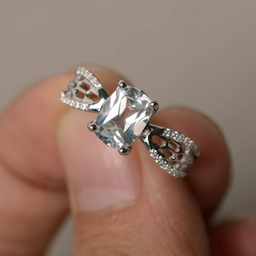 2ct simulated blue aquamarine - simulated,