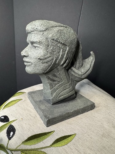 Heavy cast modernist female - heavy,