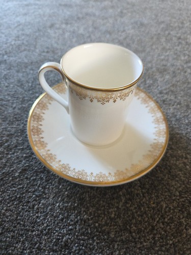Royal doulton vintage - royal,