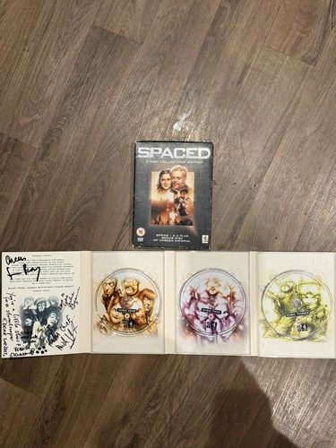 Spaced disc collector s - spaced, collector’s