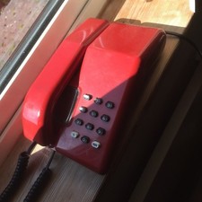 BT Viscount Telephone - Red