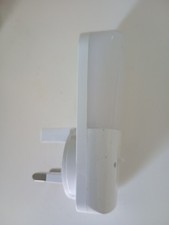 Automatic LED Night Light Plug in Energy Saving Dusk Dawn Sensor Kids Warm Light