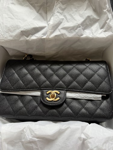 Chanel medium black classic - chanel,