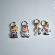 4 VINTAGE TETLEY TEA FOLK KEY