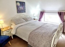 LAURA  ASHLEY METAL KING SIZE