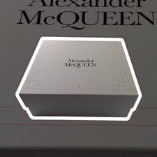 AUTHENTIC Alexander McQueen