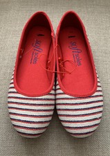 BNWOT George Ladies Red, Blue