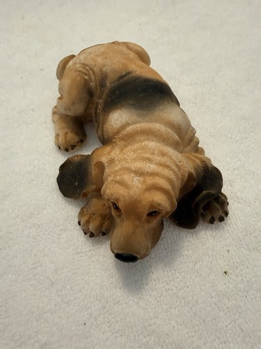 Basset hound sleeping dog - basset,