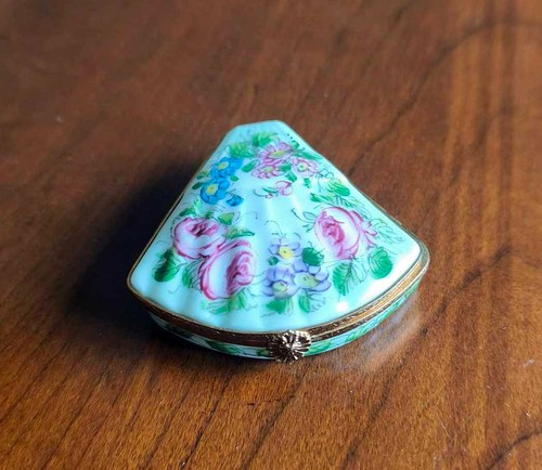 Limoge miniture hand - miniture,