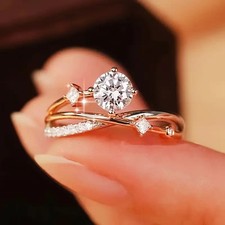 ✨ Women’s Gold Plated Zircon Engagement Ring Elegant Wedding Promise Jewelry Gif