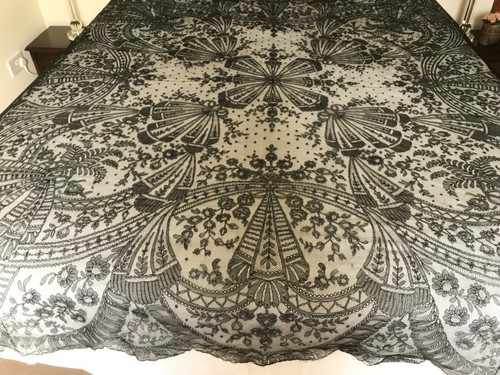 Antique black lace - lace, shawl