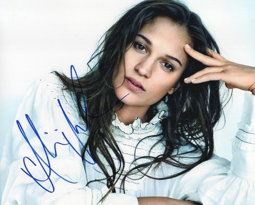 Alicia vikander hot - alicia,