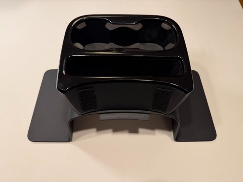 2016 2025 volvo oem - volvo, cupholder