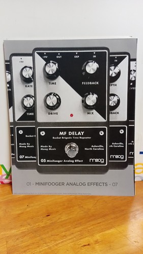 Moog analog guitar - guitar, effects