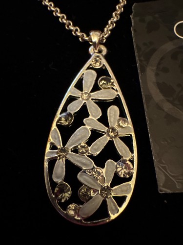 Buckingham necklace and