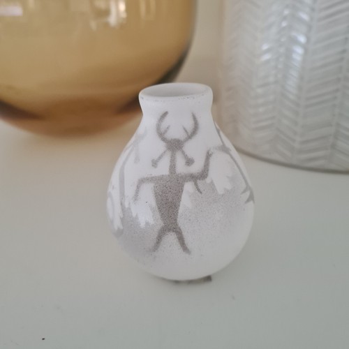Hozoni pottery native american - pottery,