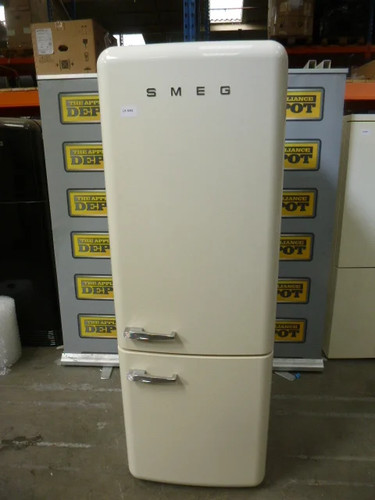 Smeg fridge freezer - smeg,