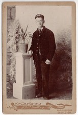 CABINET CARD Photograph Young