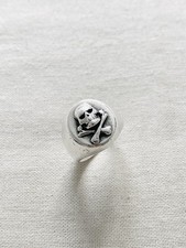 The Great Frog All Silver Skull & Crossbones Signet (Size M)