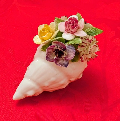 Royal doulton shells with - shells,