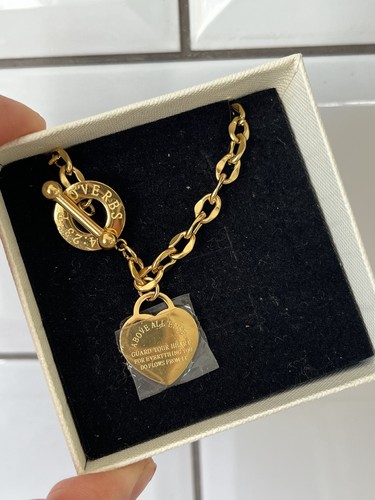Elegantstatement gold above