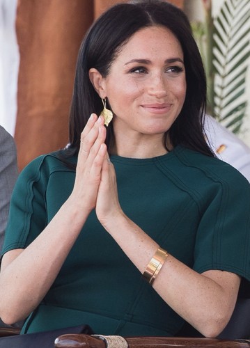 Pippa small omeen oshna - &,