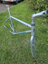 Retro Nineties Saracen Hardtrax Frame and Forks