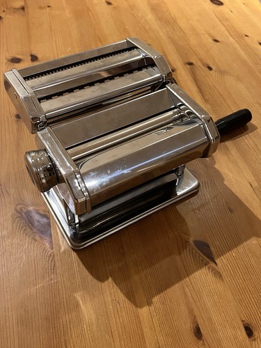 Pasta machine maker - machine,