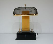 EARLY DEMONSTRATION VAN DER GRAAFF GENERATOR BY PHYSICA