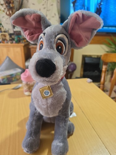 Official disney store - store, tramp