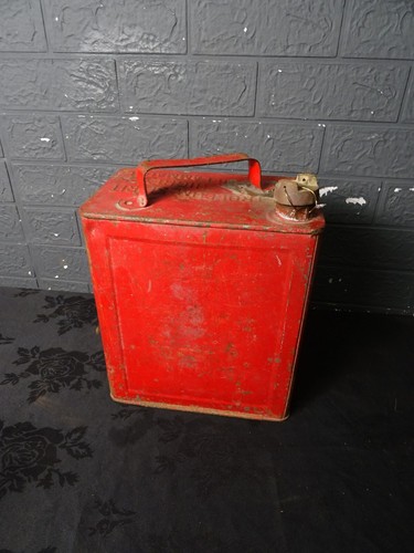 Vintage valor petrol can - vintage,