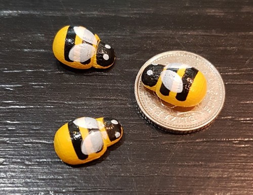 Bumble bee wasp mini - 3,