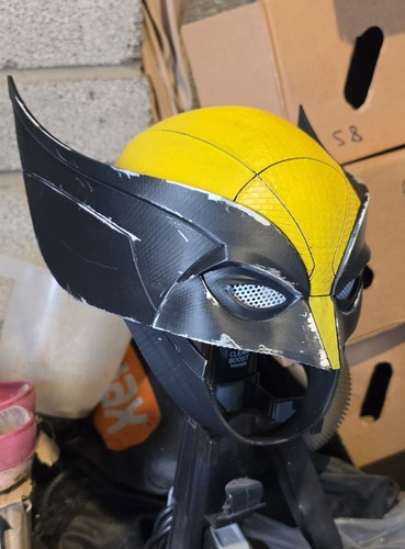 Deadpool and wolverine - and, cowl