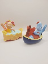 In The Night Garden Push 'n' Play Igglepiggle and Upsy Daisy Boat Bed Figures
