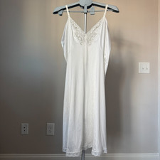 Vintage Victorian 1970s Body