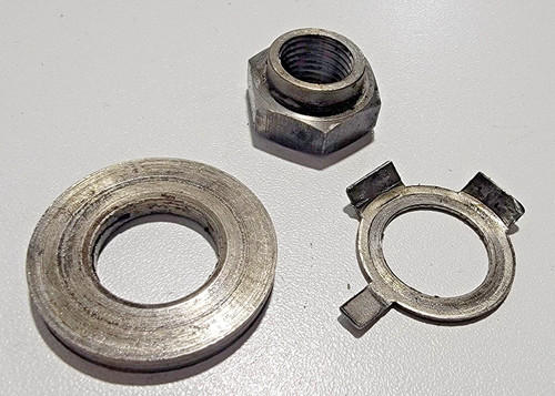 Clutch retainer nut lot - clutch,