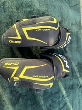 CCM Tacks 9040 hockey elbow pad, Size Adult Large, 