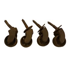 Set 4 Small Vintage Rusty Cast