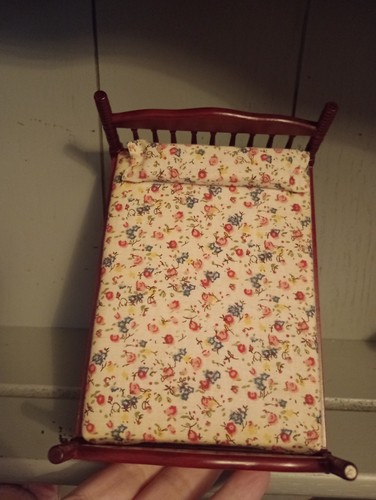 Dolls house double - bed, spindle