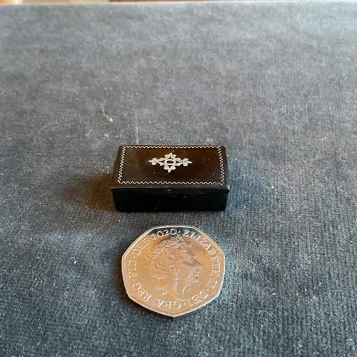 Antique snuff box black - antique,
