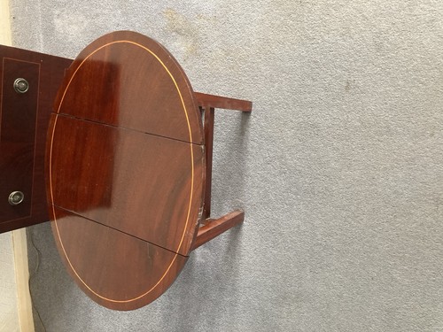 Vintage small drop leaf - , table