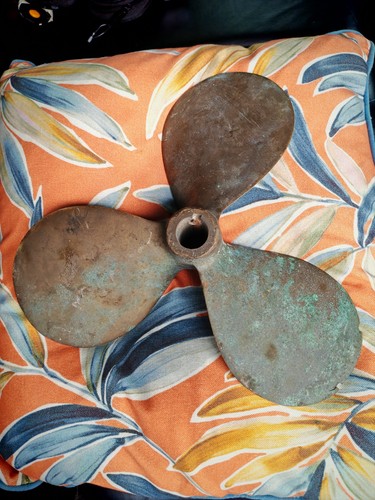 Boat propeller vintage style - boat,