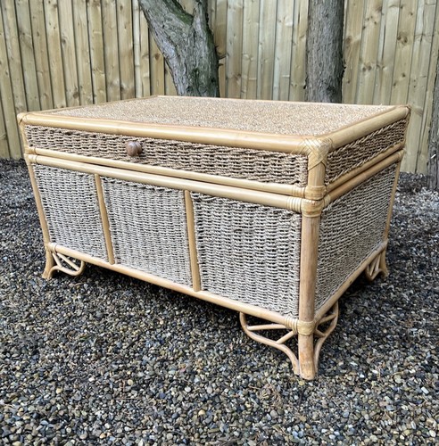Vintage laundry ljnen chest - vintage,