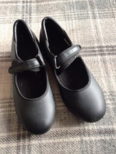 Black Size 2 Tap Shoes In Vgc