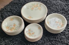WEDGWOOD PEACH 6 PLACE DINNER SET - PLATES & BOWLS EX CON
