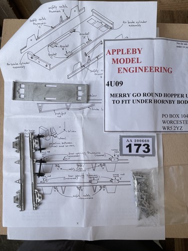 Appleby 4u09 white - appleby, metal