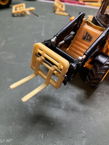 Pallet toes for - britain, 1/32