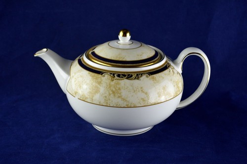 Wedgwood bone china cornucopia - wedgwood,